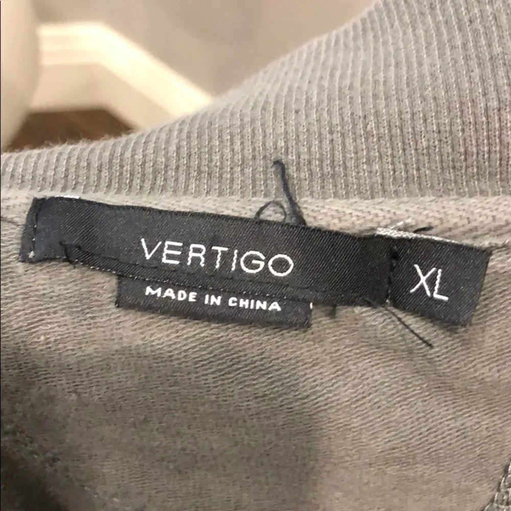 🧥 Vertigo Gray Zip-Up Jacket (Size XL)